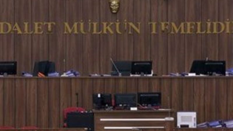 Kız kardeşini intihar ettiren ağabey töreden yargılandı