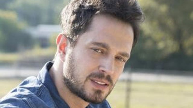 Murat Boz'dan Mehmetçik Vakfı'na bağış