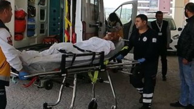 At arabası yüzünden kavga çıktı: 1'i bebek 4 yaralı