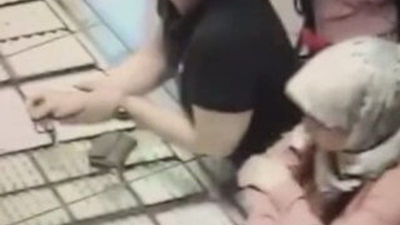 Esenyurt'ta kuyumcu hırsızlığı kamerada