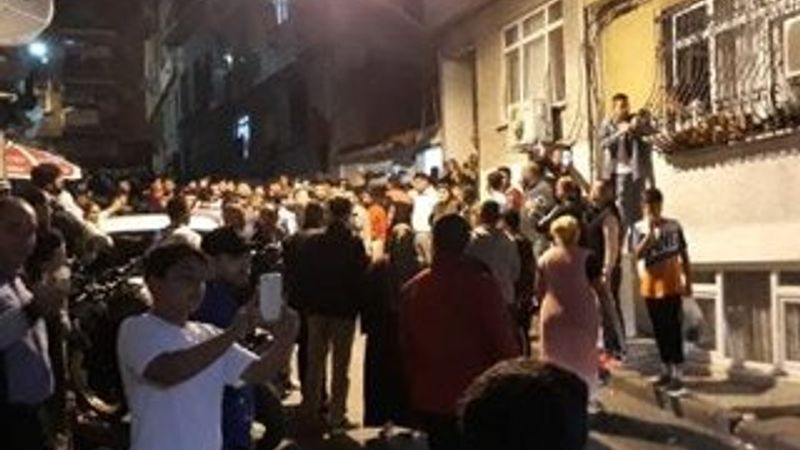 Taciz şüphelisinin saklandığı eve girmek istediler