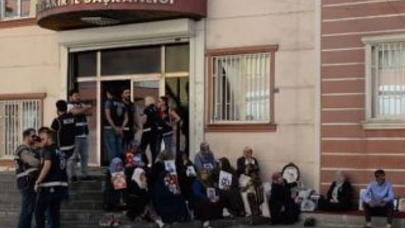 HDP önünde eylem 43. gününde