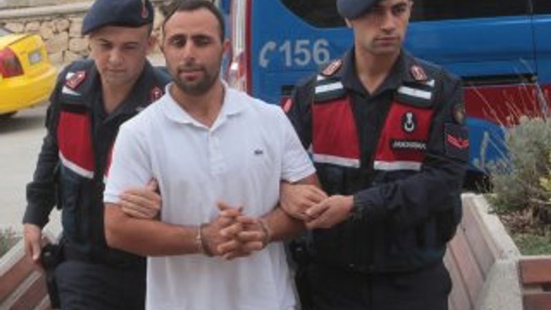 Kız çocuğunun telefonunu gasbeden suçluyu dişi ele verdi