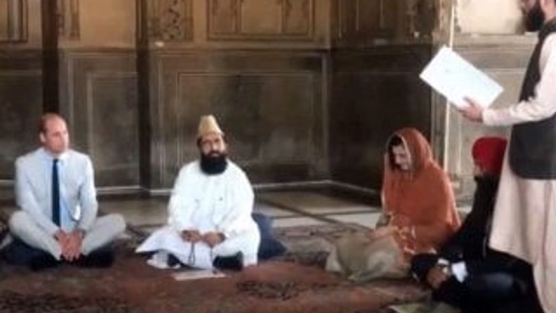 Kraliyet gelini Kur'an dinledi