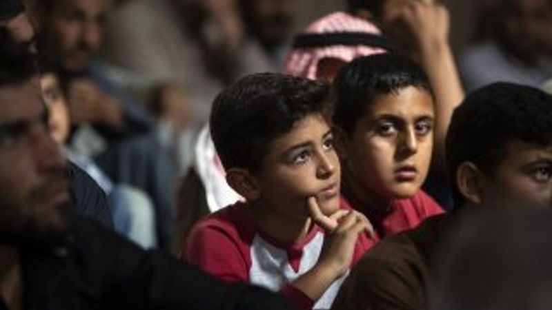 Tel Abyad'da cuma namazı