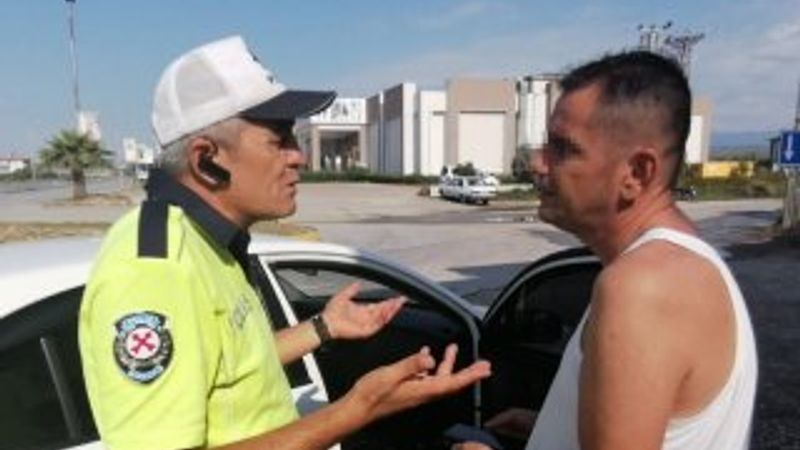 Alkollü sürücü makam aracına çarptı