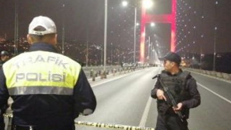 15 Temmuz Şehitler Köprüsü'nde intihar girişimi