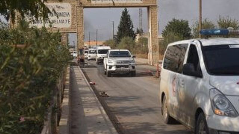 Teröristler ambulanslarla kaçıyor