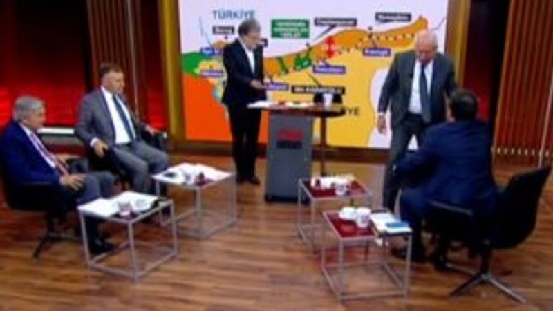 CNN Türk canlı yayınında ırkçılık kavgası