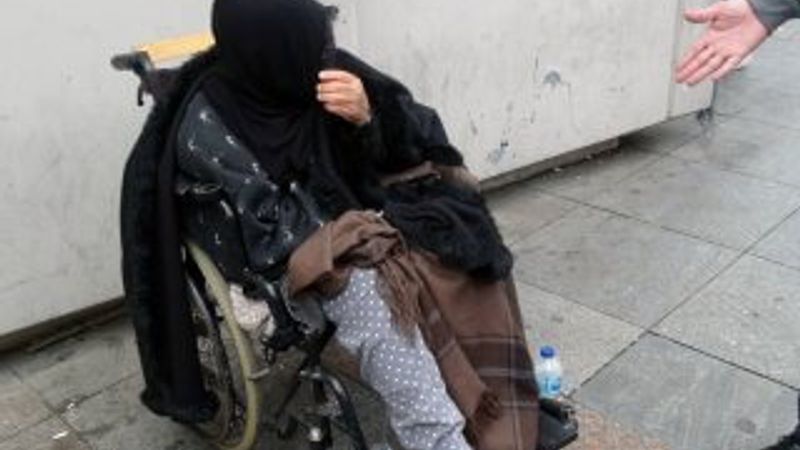 Yakalanan dilenciden beddua ve saldırı