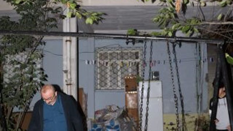 Karabük'te halı silken çift aşağı düştü