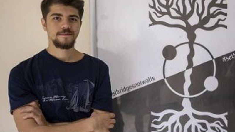 Disleksiyi yenen gencin hayali çizgi film yapımcısı olmak