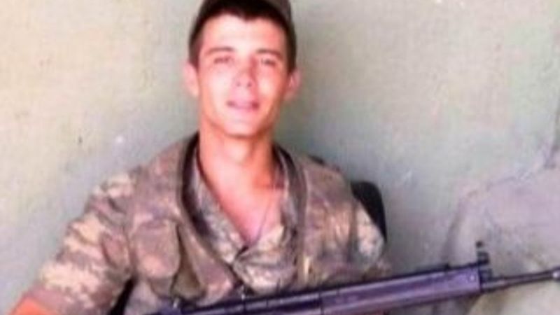 İzmir’de otomobille motosiklet çarpıştı: 1 ölü, 1 yaralı