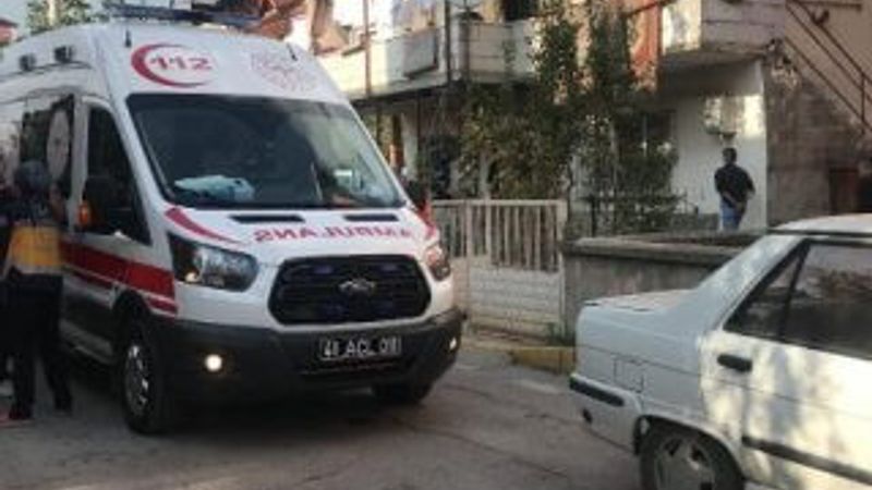 Kusmuğunun nefes borusunu tıkadığı bebek öldü