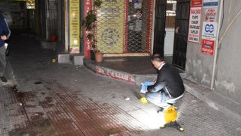 Adana'da bir kişi üvey babasını pompalı tüfekle vurdu