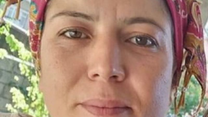 Uyuşturucu bağımlısı, eşini ve kızını benzin döküp yaktı