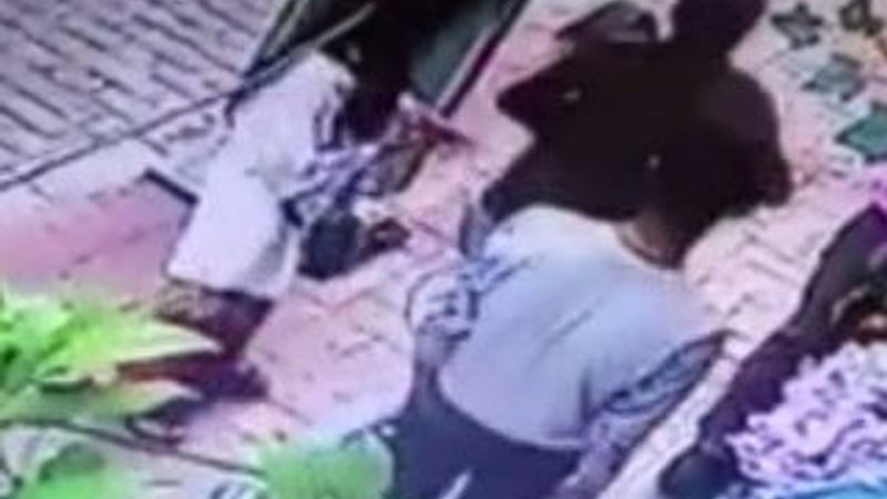 Yabancı uyruklu kadının telefonunu çaldı, serbest kaldı