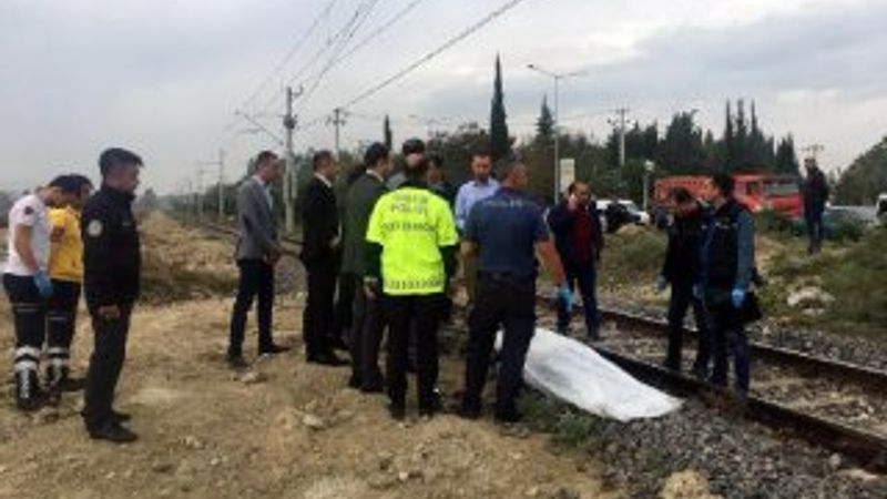 Adana'da bakım treni bir kadına çarptı