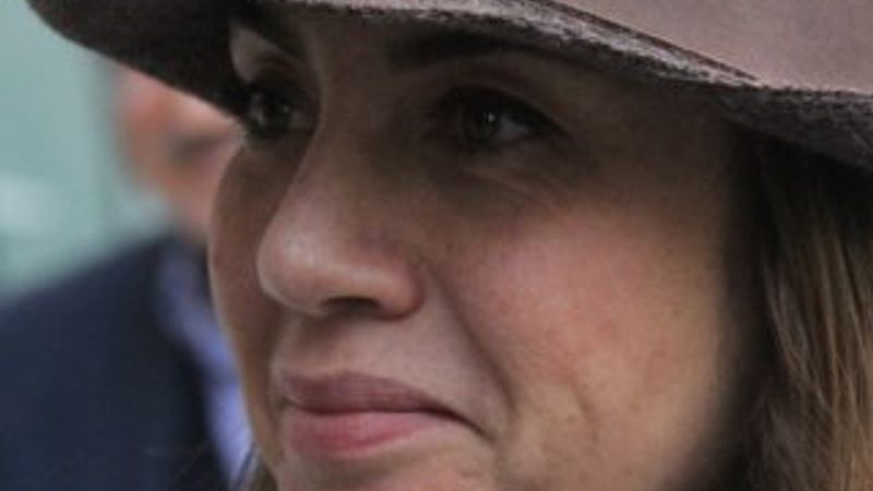 Makyajsız Gökçe Bahadır