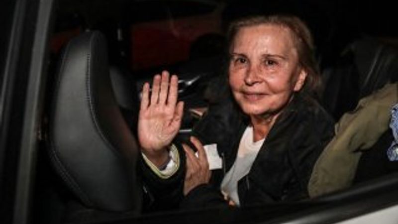 Nazlı Ilıcak, cezaevinden çıktı
