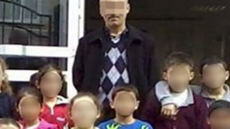 Öğrencisine kitapla vuran öğretmene 4 yıl ceza