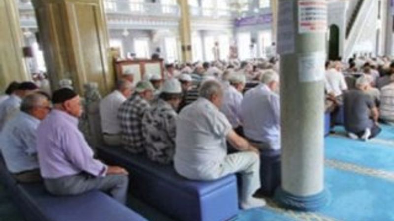 Camiler kiliseye döndü tartışması