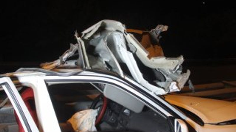 Şanlıurfa'dan düğünden dönen araç kaza yaptı