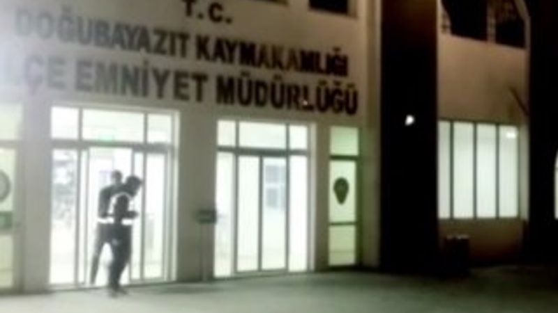 Eşini ve kızını naylon poşet ile yakan baba tutuklandı