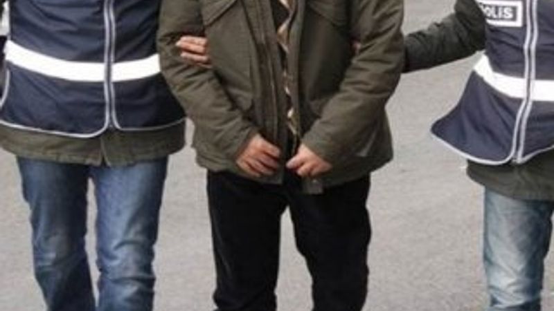 13 yaşındaki 3 öğrenciyi taciz eden öğretmen tutuklandı