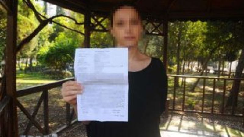 Kendisini kandıran sevgilisinden şiddet görüyor