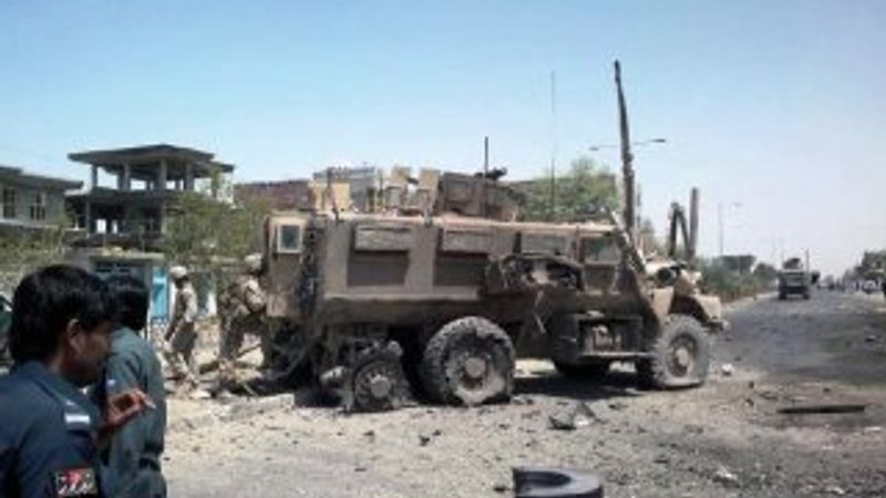 Afganistan’da ABD konvoyuna saldırı düzenlendi