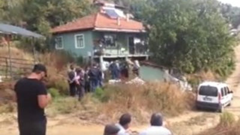 İzmir'de bir kişi, 4 akrabasını öldürdü