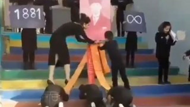 İlkokuldaki Atatürk töreni tartışmalara neden oldu