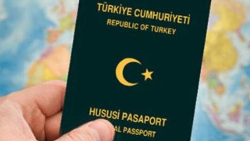 Sanatçılar yeşil pasaport başvurusu yaptı