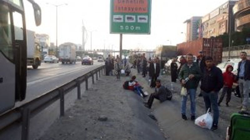 TEM otoyolunda yolcu otobüsünde korkutan yangın
