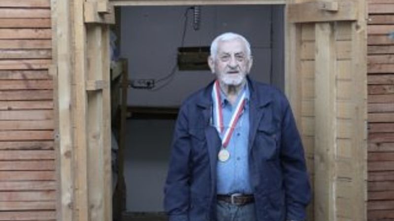 66 yıl önce otostopla ayrıldığı memleketi Hatay'a döndü