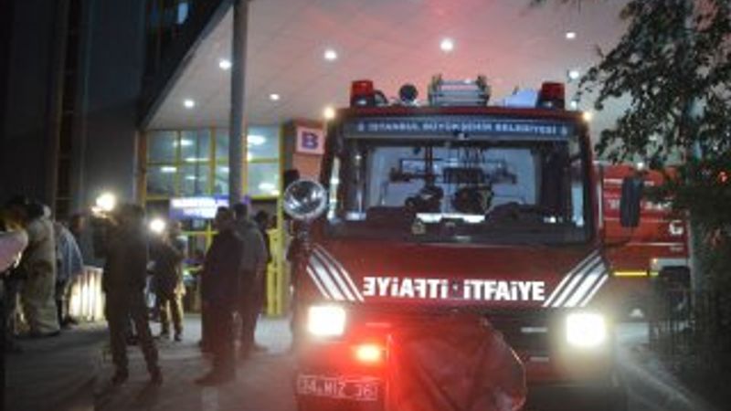 Bakırköy Eğitim ve Araştırma Hastanesi'nde yangın çıktı