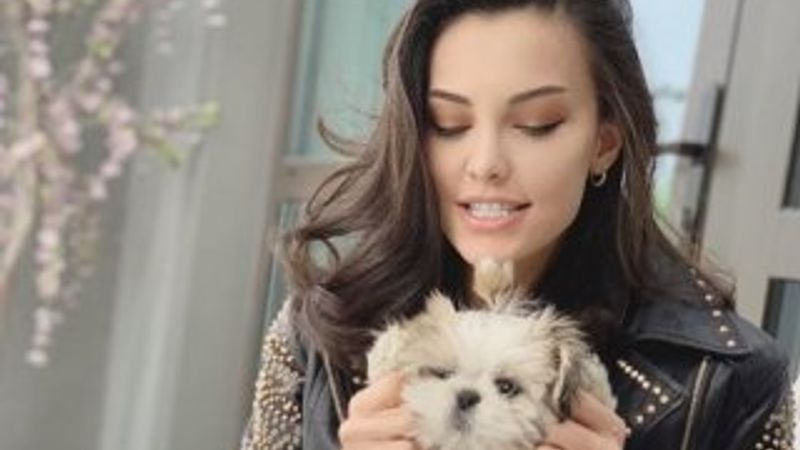 Tuvana Türkay küvette poz verdi