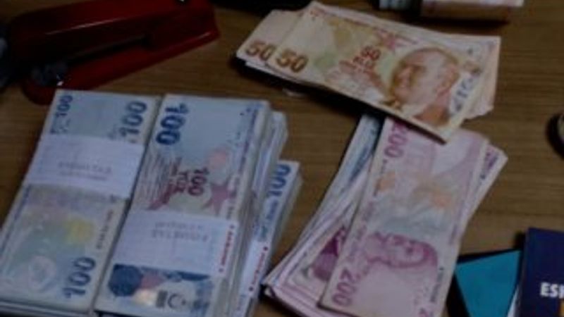 Eskişehir'de unuttuğu 88 bin lirayı geri aldı