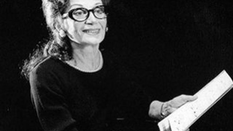 Yıldız Kenter kimdir