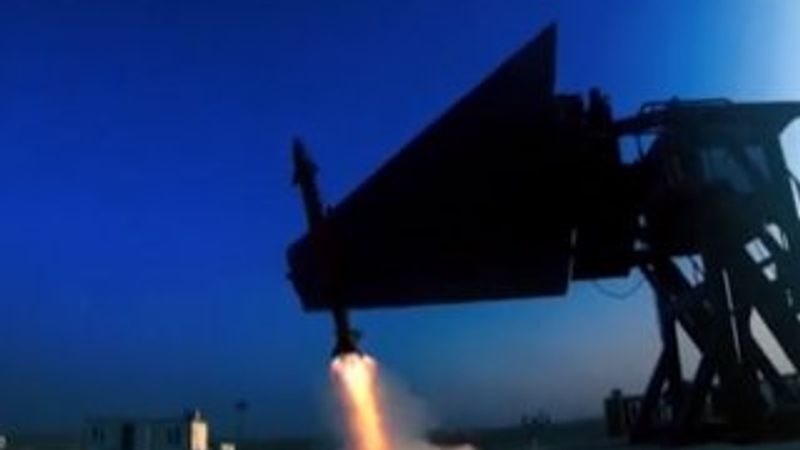 Milli füze 'Bozdoğan' testi başarıyla geçti