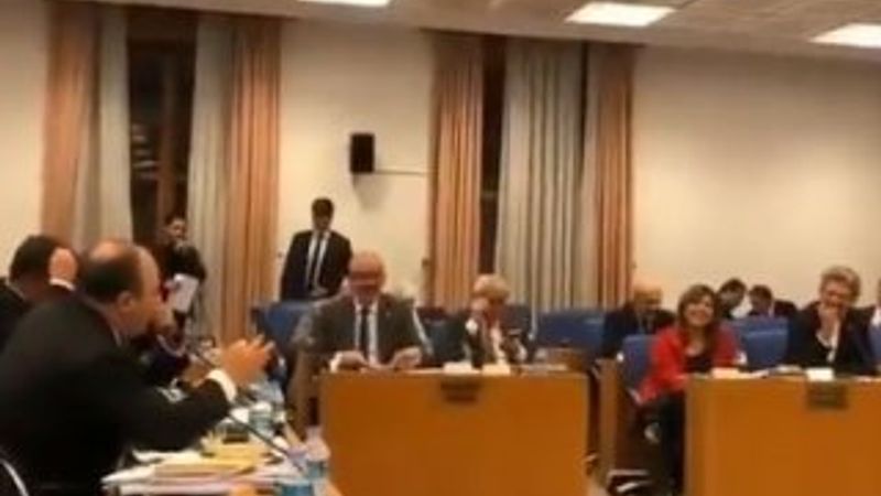 Bakan Varank'tan Garo Paylan'a makam aracı yanıtı