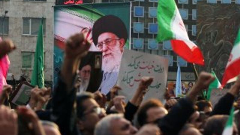 İran ülkesindeki protestolar için 4 ülkeyi suçladı