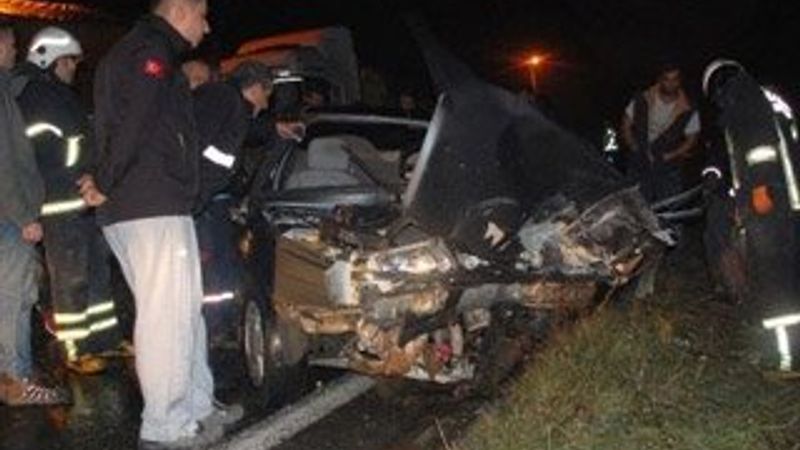 Alkollü sürücü tırla çarpıştı: 1 ölü