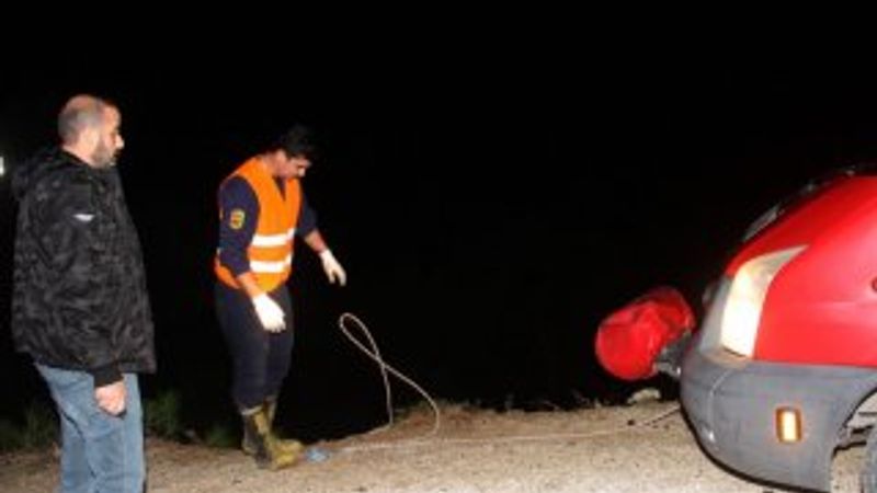 Yabancı uyruklu kadın kazada öldü, uçurumdan itfaiye çıkardı