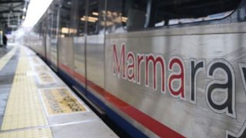 Marmaray bir günde 500 bin yolcu taşıdı