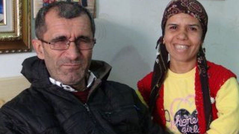 Biri kısa boylu, diğeri görme engelli çiftin mutluluğu