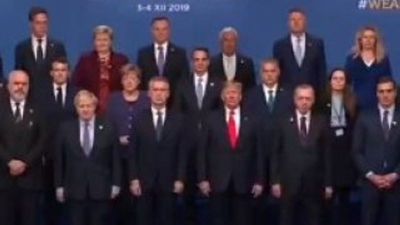 Erdoğan NATO Liderler Zirvesi'nde aile fotoğrafı verdi