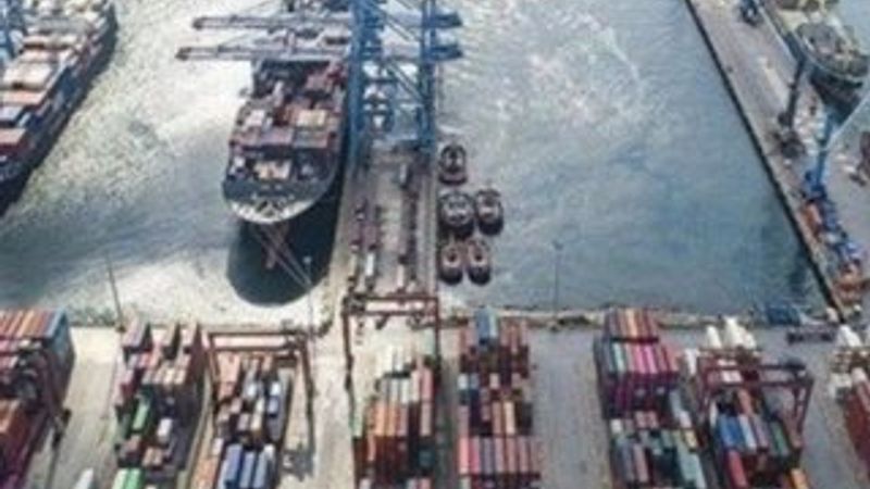 Cari denge 1.55 milyar dolar fazla verdi