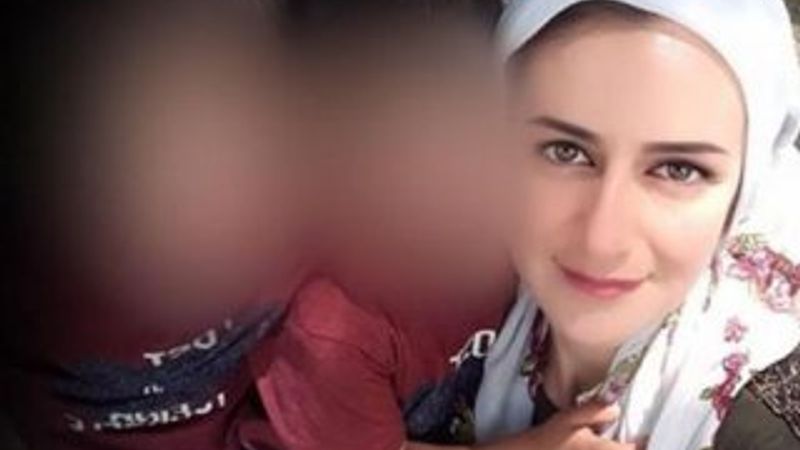 İki çocuk annesi kendini astı